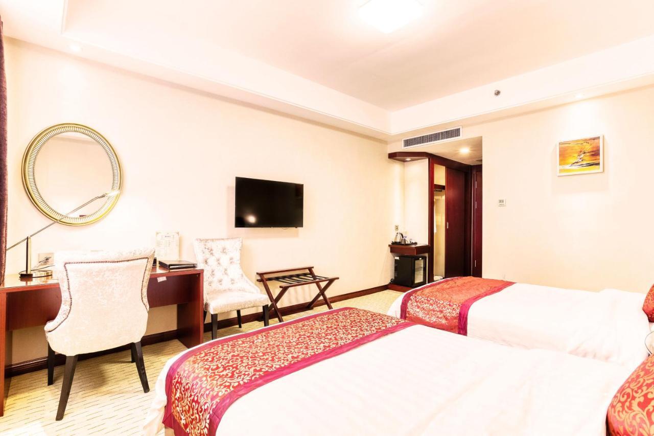 Changchun Warren Hotel Екстериор снимка